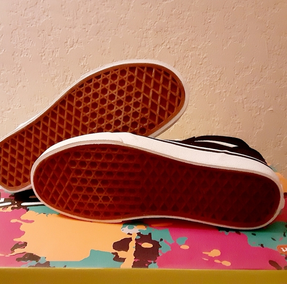 Vans Sk8-Hi Tops Black and White Women's Sneakers Size 7 - Picture 10 of 13